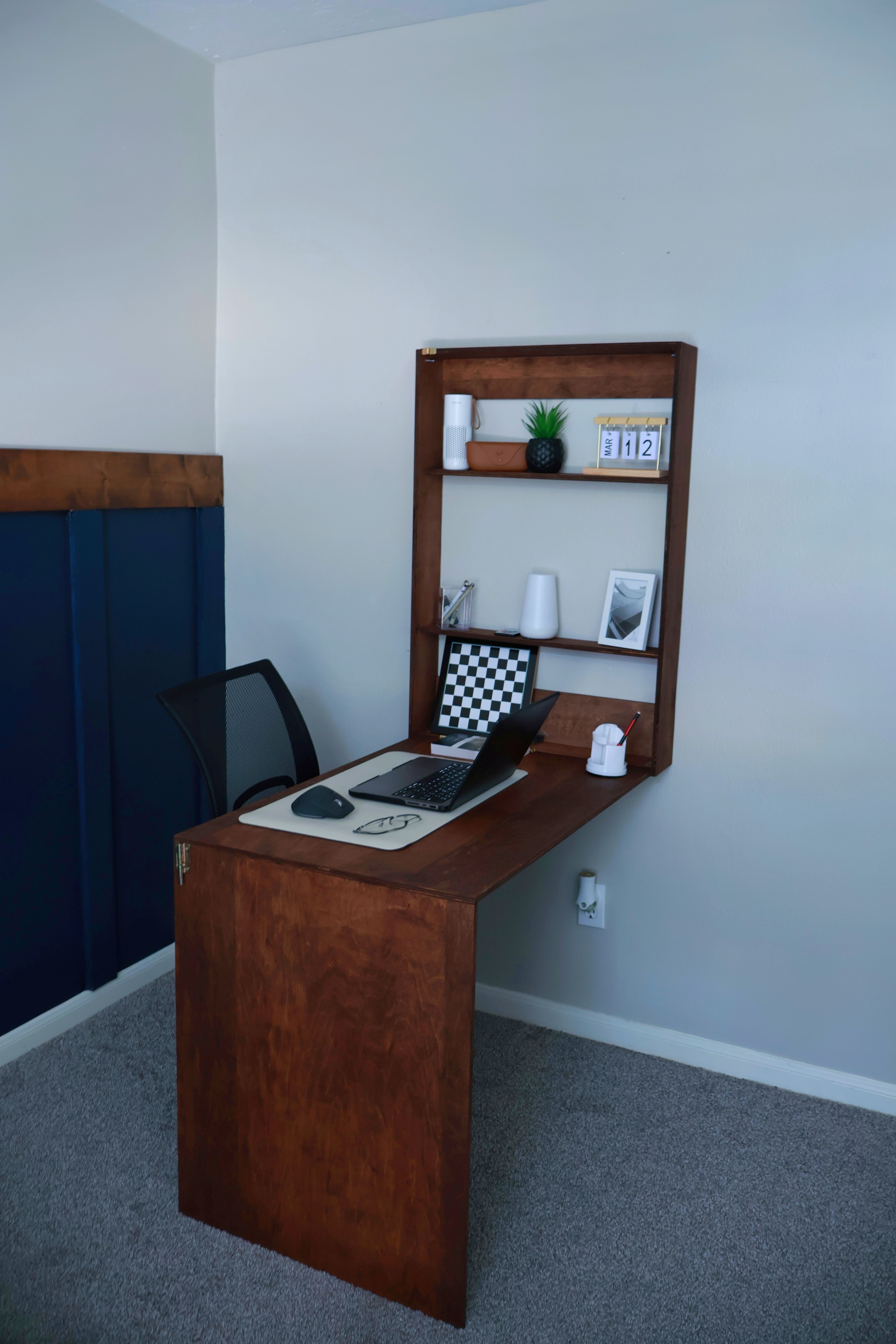 Wooden Foldable Desk