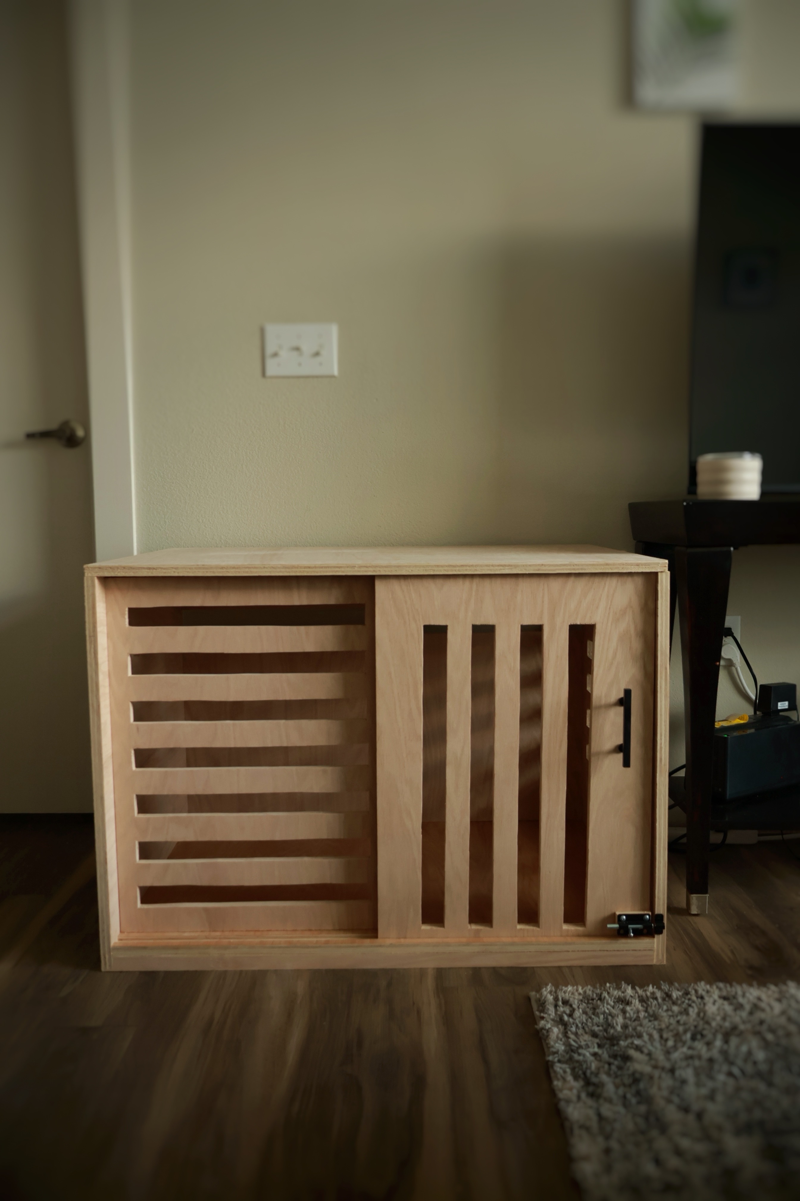 custom wooden dog kennel